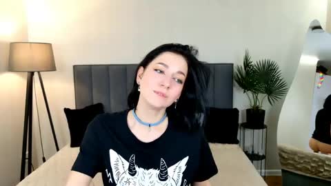 Bailyn online show from 10, 5, 2026