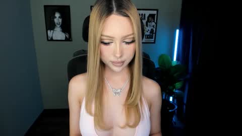 Snapshot of baklajan1907 chatting on 17, 9, 2025 Baklajan online show from 17, 9, 2025