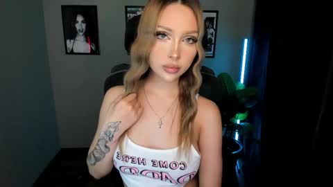 Snapshot of baklajan1907 chatting on 10, 10, 2025 Baklajan online show from 10, 10, 2025