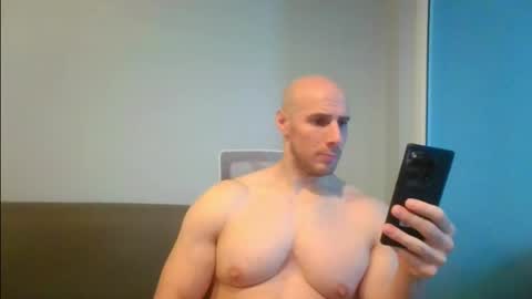 Snapshot of baldyboyy chatting on 30, 1, 2025 baldyboyy online show from 30, 1, 2025