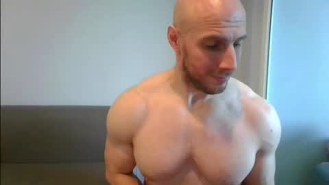 Snapshot of baldyboyy chatting on 9, 2, 2025 baldyboyy online show from 9, 2, 2025