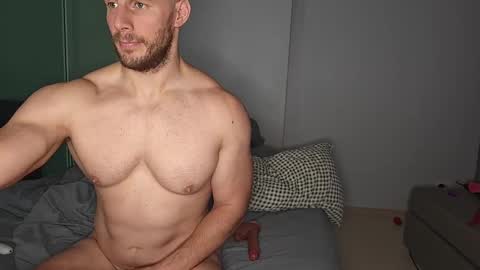 Snapshot of baldyboyy chatting on 21, 9, 2025 baldyboyy online show from 21, 9, 2025