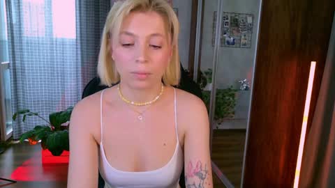 Elly online show from 8, 5, 2026
