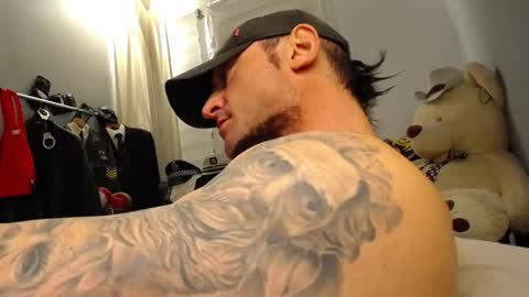 Snapshot of ballard_ chatting on 23, 11, 2025 Bret Ballard online show from 23, 11, 2025