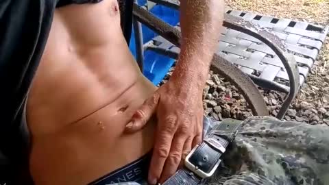 ballshanginglowaf online show from 4, 4, 2026