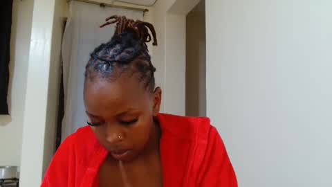 Snapshot of bambi_e chatting on 7, 3, 2026 bambi_e online show from 7, 3, 2026