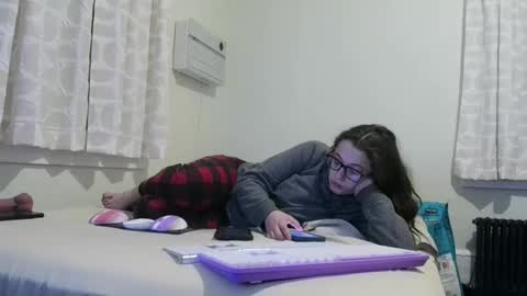 bambiboo8113 online show from 4, 12, 2025