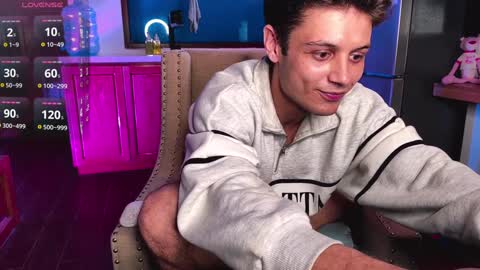 Snapshot of bananachill chatting on 12, 12, 2024 Chill online show from 12, 12, 2024