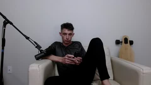 bananacurvesleft online show from 24, 6, 2026