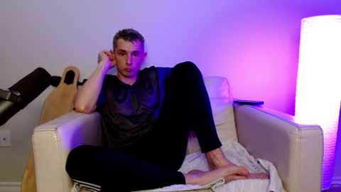 bananacurvesleft online show from 4, 8, 2026