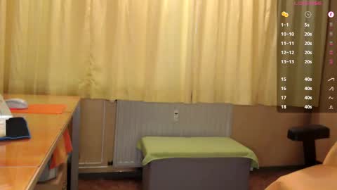 Snapshot of banschie chatting on 22, 4, 2026 online show from 22, 4, 2026