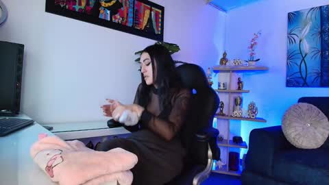 Gabi  online show from 7, 1, 2025