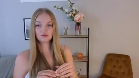 Snapshot of barbara_olson chatting on 20, 9, 2025 Elsa online show from 20, 9, 2025