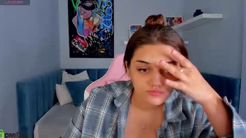 Snapshot of barbara_santiago chatting on 18, 7, 2026 Aisha online show from 18, 7, 2026