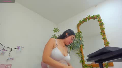 Snapshot of barbaraknox_ chatting on 8, 3, 2026 Barbara online show from 8, 3, 2026