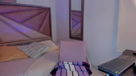 Snapshot of barbaraknox_ chatting on 4, 4, 2026 Barbara online show from 4, 4, 2026