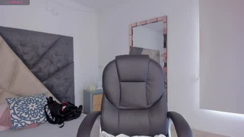 Snapshot of barbaraknox_ chatting on 14, 6, 2026 Barbara online show from 14, 6, 2026