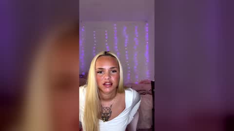 barbie218 online show from 15, 4, 2026