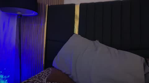 A I K O online show from 30, 10, 2025