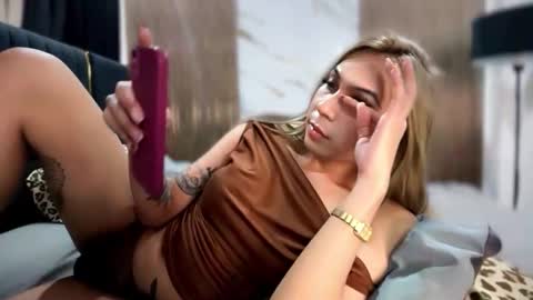 A I K O online show from 15, 12, 2025