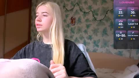 Snapshot of barbie_angel_ chatting on 11, 4, 2026 Barbie online show from 11, 4, 2026
