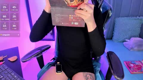 Snapshot of barbie_boy_ chatting on 20, 3, 2026 I work from home this is my room 3 online show from 20, 3, 2026