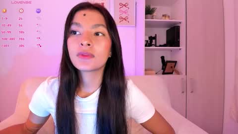 Snapshot of barbie_brunette3 chatting on 19, 10, 2025  independet model online show from 19, 10, 2025