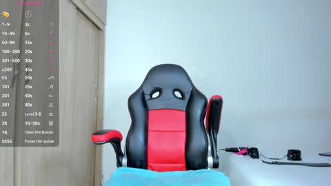 Snapshot of barbie_ebony_ chatting on 15, 12, 2025 Nicolle online show from 15, 12, 2025