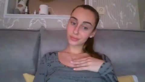 Snapshot of barbie_giirls_ chatting on 10, 3, 2025 Kate online show from 10, 3, 2025