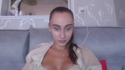 Snapshot of barbie_giirls_ chatting on 12, 9, 2025 Kate online show from 12, 9, 2025
