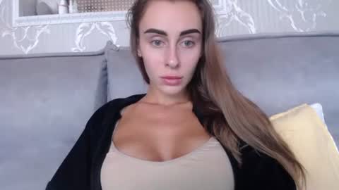 Snapshot of barbie_giirls_ chatting on 18, 9, 2025 Kate online show from 18, 9, 2025