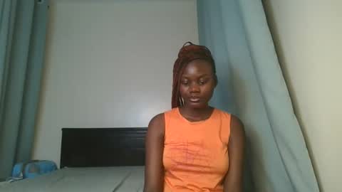 Snapshot of barbie_queen2 chatting on 19, 12, 2025 queen online show from 19, 12, 2025