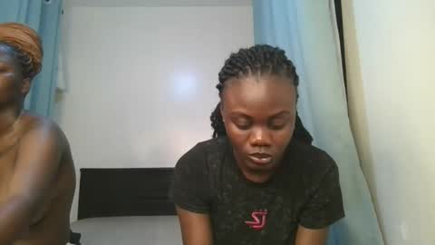 Snapshot of barbie_queen2 chatting on 6, 1, 2026 queen online show from 6, 1, 2026