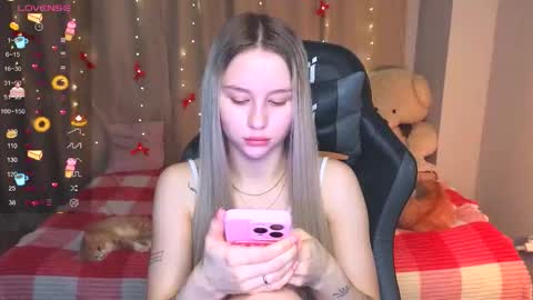 Snapshot of barbieee_doll chatting on 1, 12, 2025 Eva online show from 1, 12, 2025