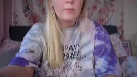 barbiegirl966 online show from 13, 10, 2025