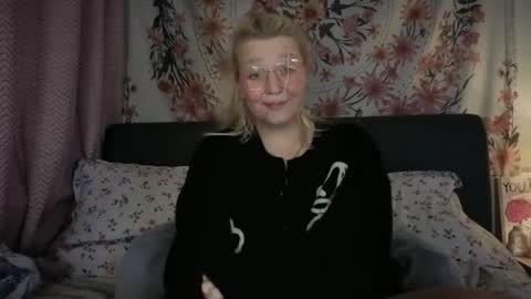 barbiegirl966 online show from 19, 2, 2026