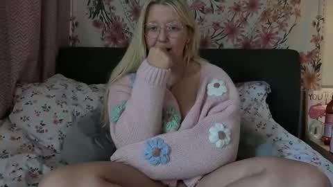 barbiegirl966 online show from 3, 3, 2026