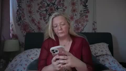 barbiegirl966 online show from 25, 5, 2026