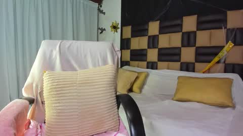 Snapshot of barbiekano chatting on 2, 11, 2025 barbiekano online show from 2, 11, 2025