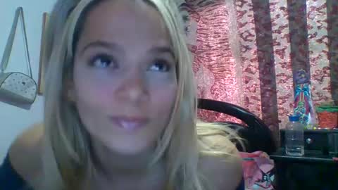 Snapshot of barby_88 chatting on 12, 9, 2025 barby online show from 12, 9, 2025