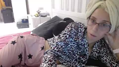 Lena online show from 15, 9, 2025