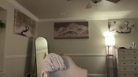 Snapshot of baristachicka28 chatting on 10, 4, 2026 chicka online show from 10, 4, 2026