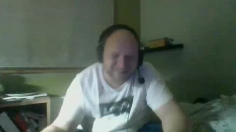 Snapshot of bart_poland chatting on 22, 10, 2025 bart_poland online show from 22, 10, 2025
