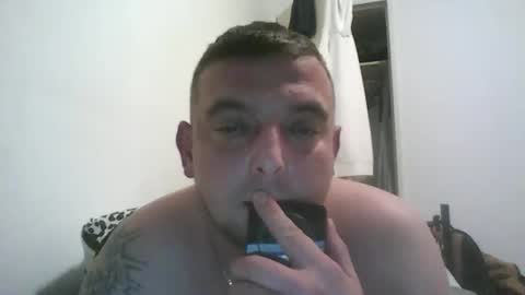 Snapshot of bartosz6922 chatting on 25, 10, 2025 bartosz6922 online show from 25, 10, 2025