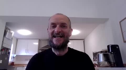 Snapshot of basiccamguy chatting on 8, 10, 2025 basiccamguy online show from 8, 10, 2025