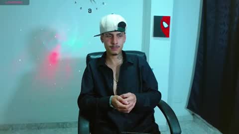 Snapshot of bastiaan_28 chatting on 11, 10, 2025 Bastian online show from 11, 10, 2025