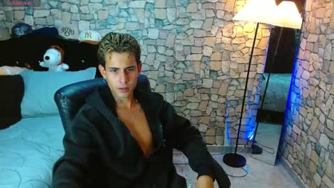 Snapshot of bastiaan_28 chatting on 18, 4, 2026 Bastian online show from 18, 4, 2026