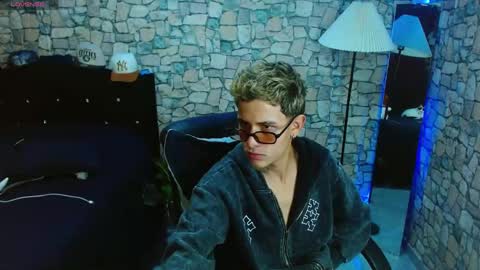 Snapshot of bastiaan_28 chatting on 26, 4, 2026 Bastian online show from 26, 4, 2026