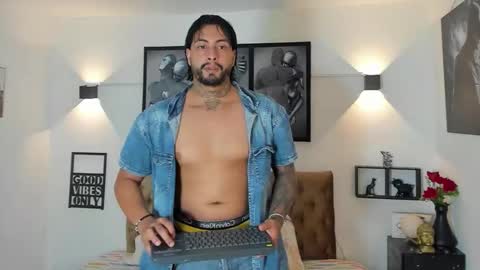 bastian_jones1 online show from 5, 10, 2025