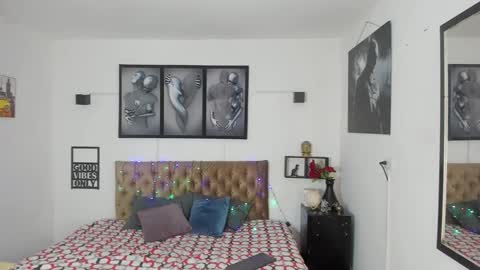 bastian_jones1 online show from 3, 12, 2025